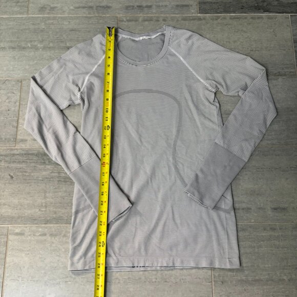 Lululemon Striped Swiftly Tech 2.0 Long Sleeve Shirt White Gray Size 8 - Picture 9 of 9